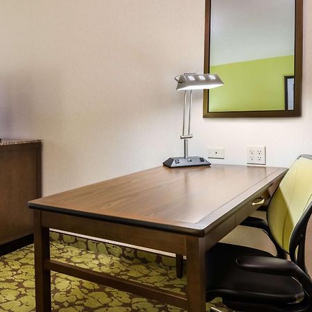 Hilton Garden Inn Wayne Luaran gambar