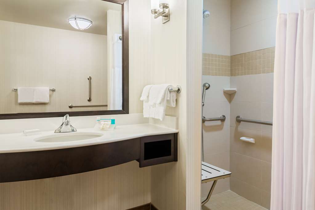 Hilton Garden Inn Wayne Bilik gambar
